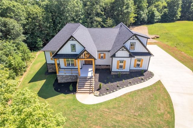574 Paramount Drive, Seneca, SC 29678