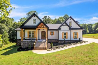 574 Paramount Drive, Seneca, SC 29678