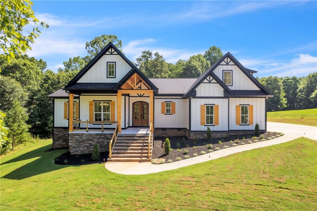 574 Paramount Drive, Seneca, SC 29678