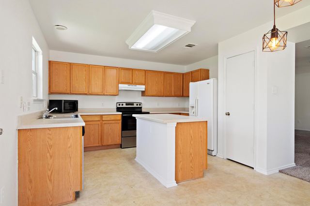 2207 Kuykendall DR, Georgetown, TX 78626
