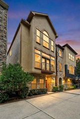 562 Bomar Street, Houston, TX 77006