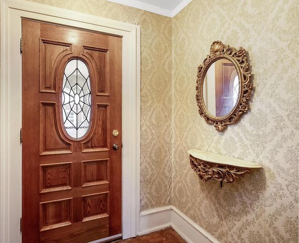 836 N 67th STREET, Wauwatosa, WI 53213