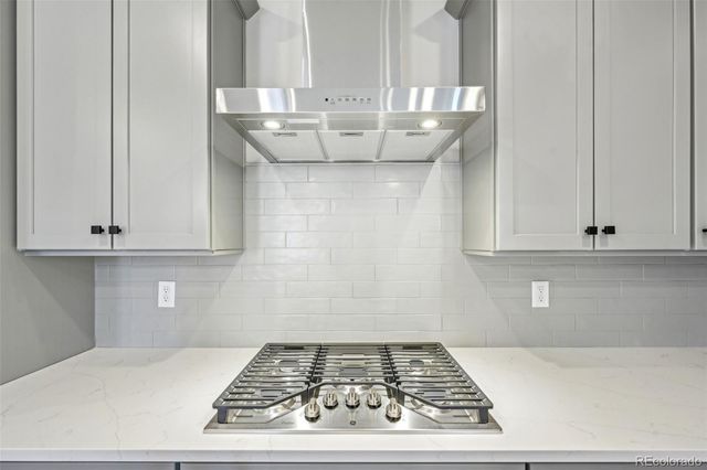 8779 Whiteclover Street, Littleton, CO 80125