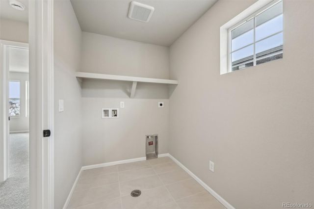 8779 Whiteclover Street, Littleton, CO 80125