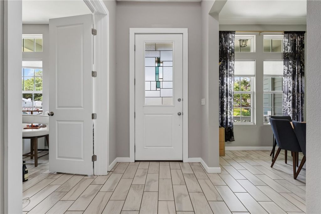 137 Angel Oak Dr, Rockport, TX 78382 — photo 5