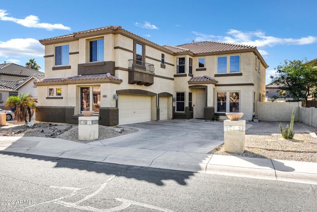 2801 W Silver Fox Way, Phoenix, AZ 85045