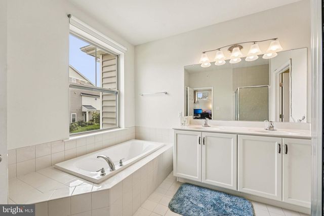 332 REDBUD LN, Kennett Square, PA 19348