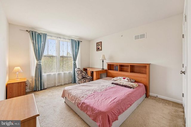 332 REDBUD LN, Kennett Square, PA 19348