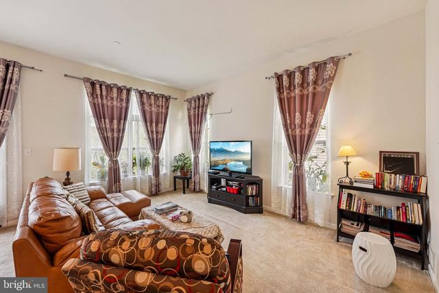 332 REDBUD LN, Kennett Square, PA 19348