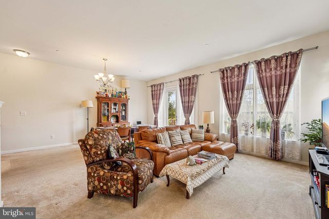 332 REDBUD LN, Kennett Square, PA 19348