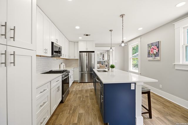 1105 W Mulberry, San Antonio, TX 78201