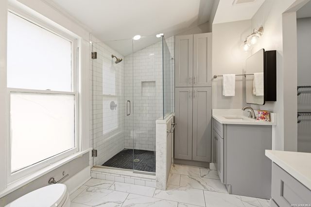 1105 W Mulberry, San Antonio, TX 78201