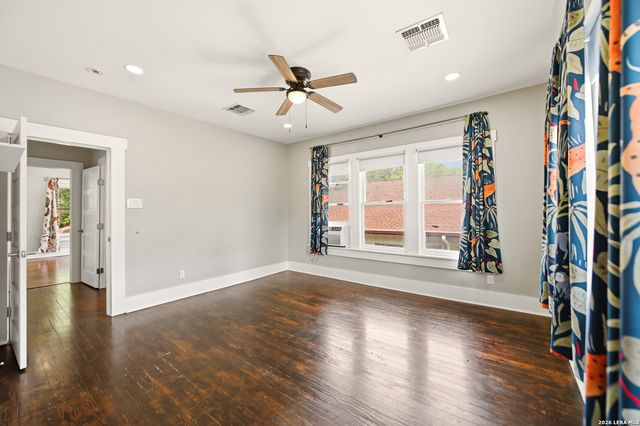 1105 W Mulberry, San Antonio, TX 78201
