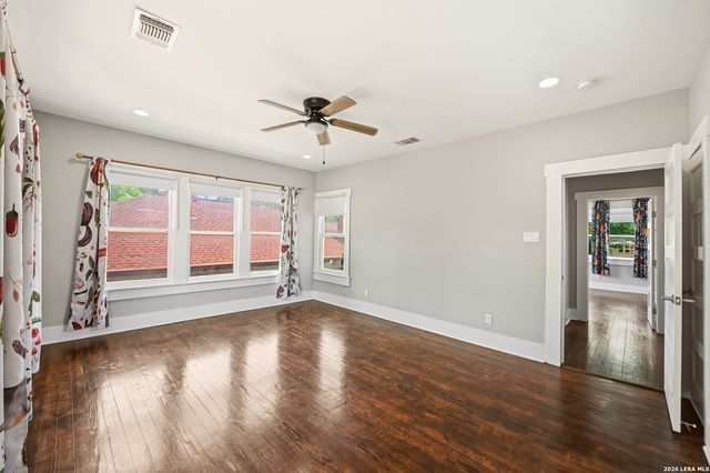 1105 W Mulberry, San Antonio, TX 78201
