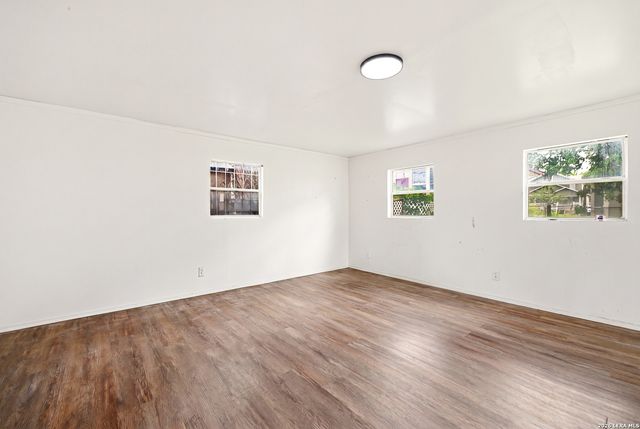 1105 W Mulberry, San Antonio, TX 78201
