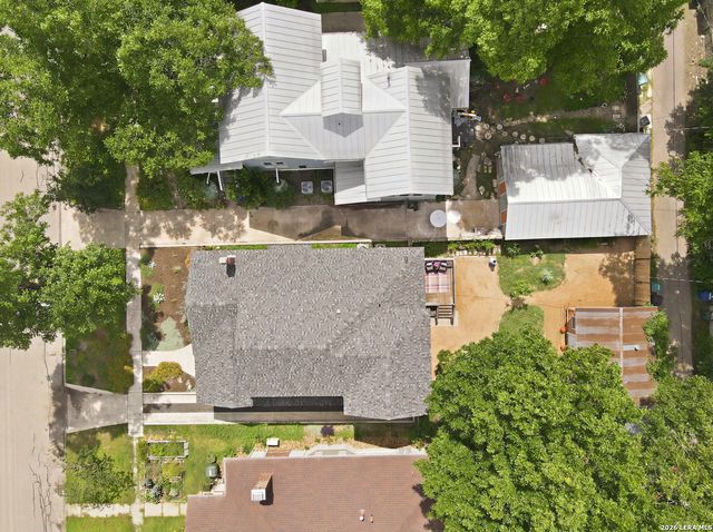 1105 W Mulberry, San Antonio, TX 78201
