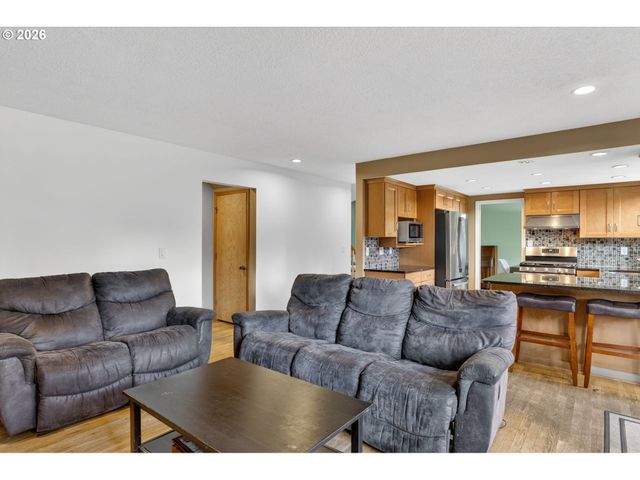 10964 Sw 118TH Ct, Tigard, OR 97223