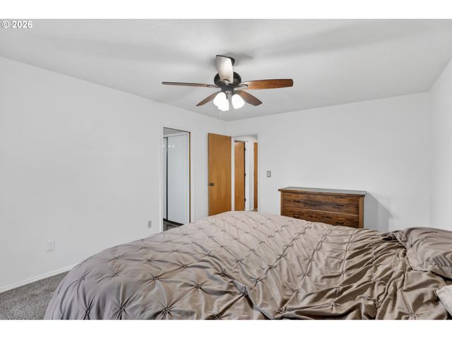 10964 Sw 118TH Ct, Tigard, OR 97223