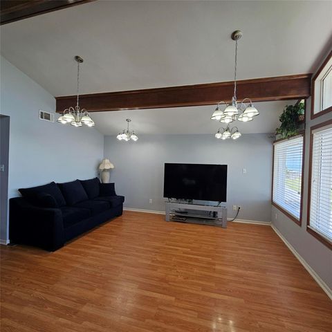 7914 Ocean Drive, Beach City, TX 77523