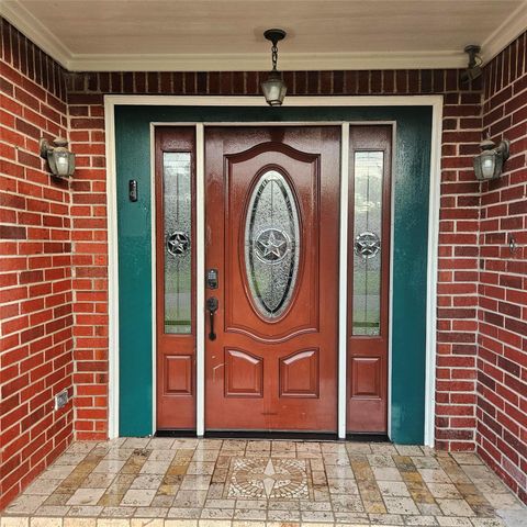 7914 Ocean Drive, Beach City, TX 77523