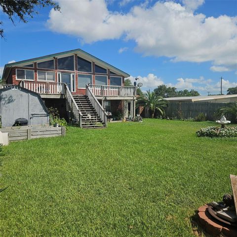 7914 Ocean Drive, Beach City, TX 77523