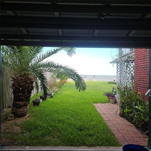 7914 Ocean Drive, Beach City, TX 77523