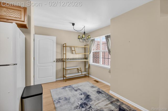 606 Shady Maple Drive, Wixom, MI 48393