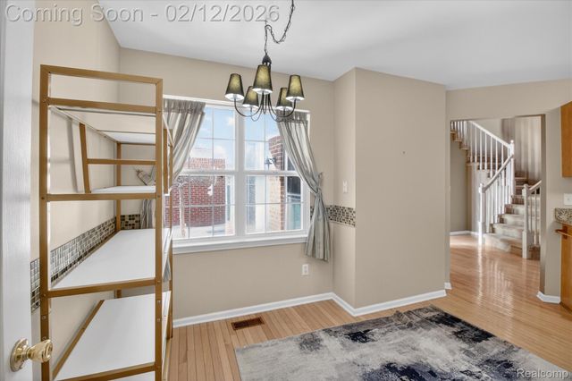 606 Shady Maple Drive, Wixom, MI 48393