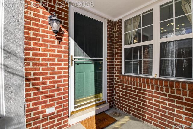 606 Shady Maple Drive, Wixom, MI 48393