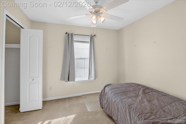 606 Shady Maple Drive, Wixom, MI 48393