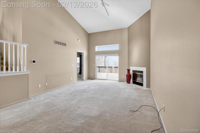 606 Shady Maple Drive, Wixom, MI 48393