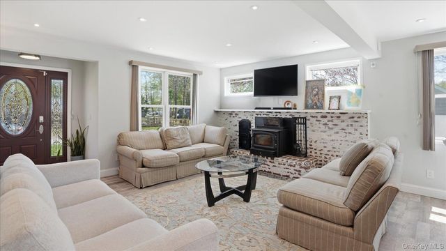 134 Washington Drive, Mastic Beach, NY 11951