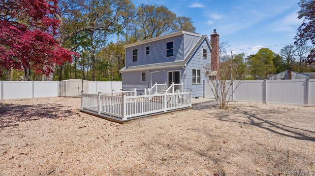 134 Washington Drive, Mastic Beach, NY 11951
