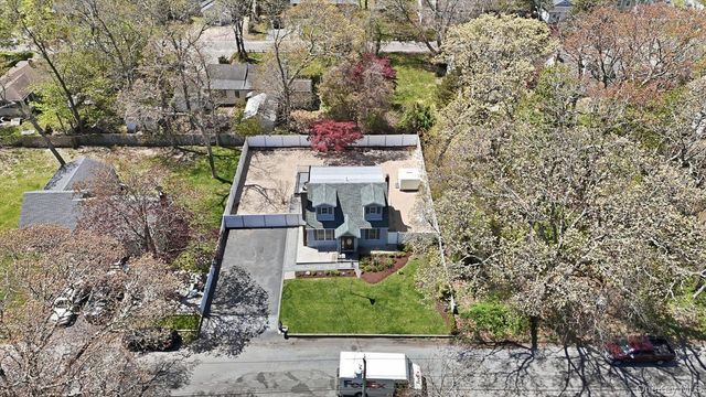 134 Washington Drive, Mastic Beach, NY 11951