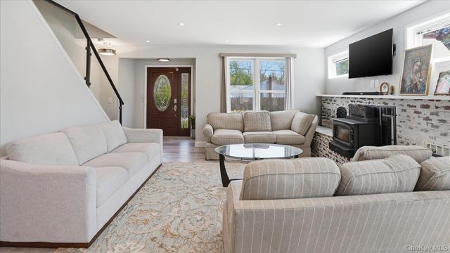 134 Washington Drive, Mastic Beach, NY 11951