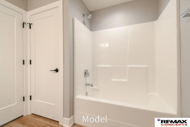 3505 Anaheim Court, Lincoln, NE 68506