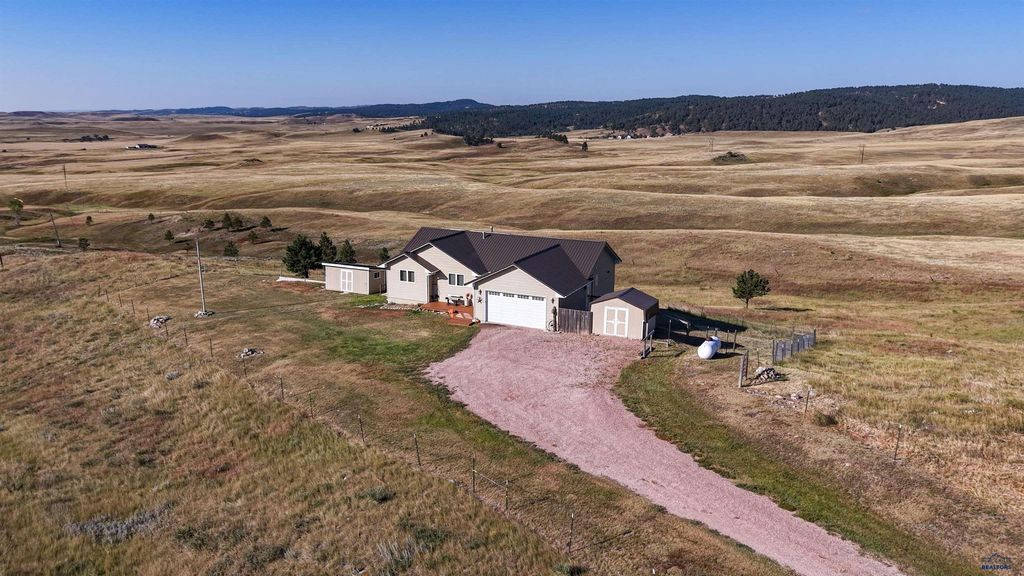 25237 WAPITI RD, Hermosa, SD 57744