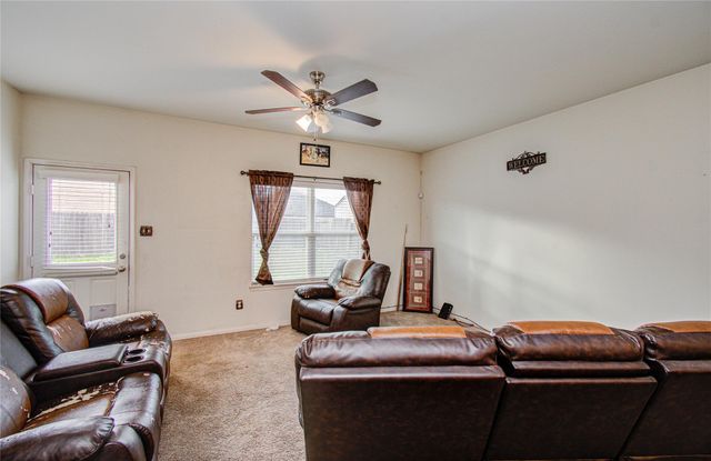 510 Douro Drive, Crosby, TX 77532