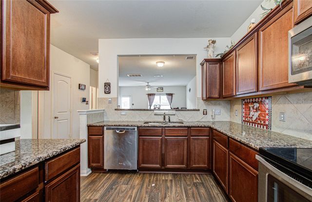 510 Douro Drive, Crosby, TX 77532