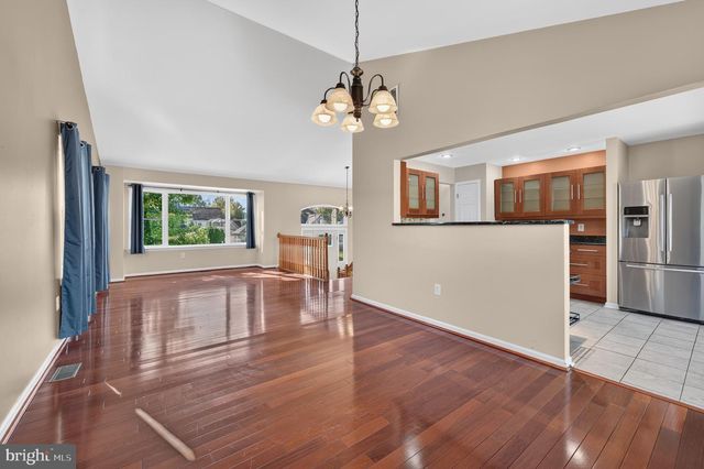 151 TRADEWINDS DR, Mount Royal, NJ 08061