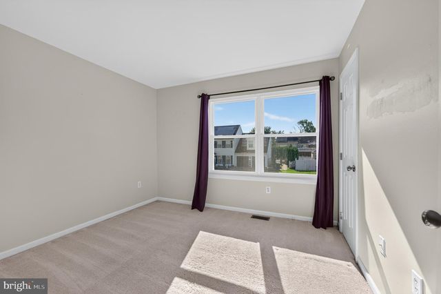 151 TRADEWINDS DR, Mount Royal, NJ 08061