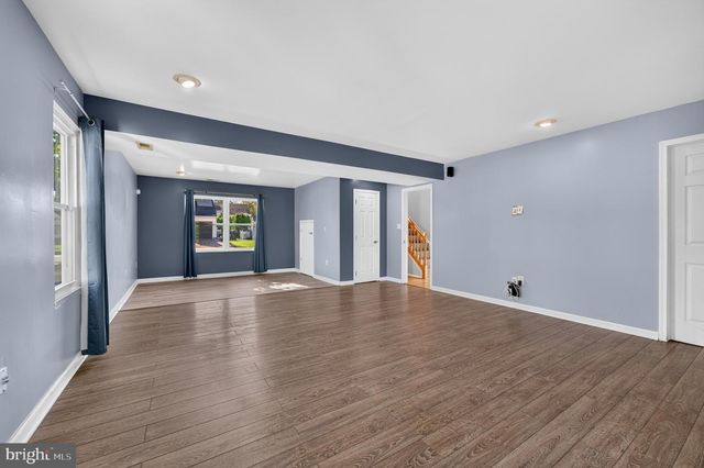 151 TRADEWINDS DR, Mount Royal, NJ 08061