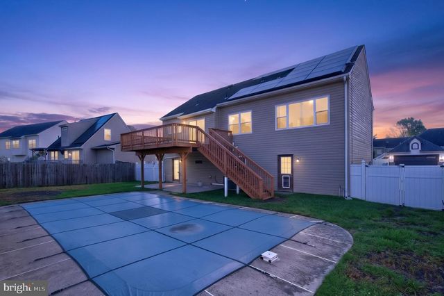 151 TRADEWINDS DR, Mount Royal, NJ 08061