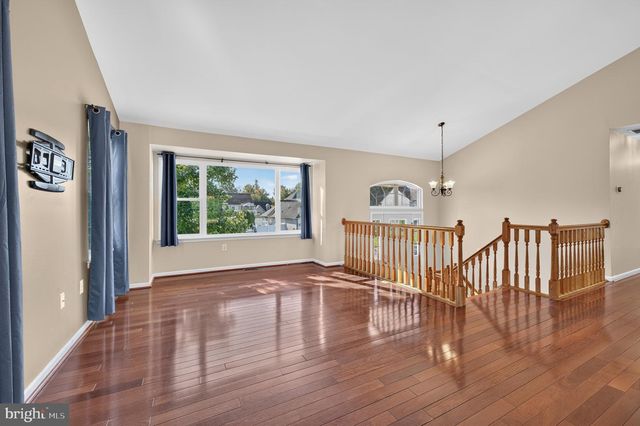 151 TRADEWINDS DR, Mount Royal, NJ 08061