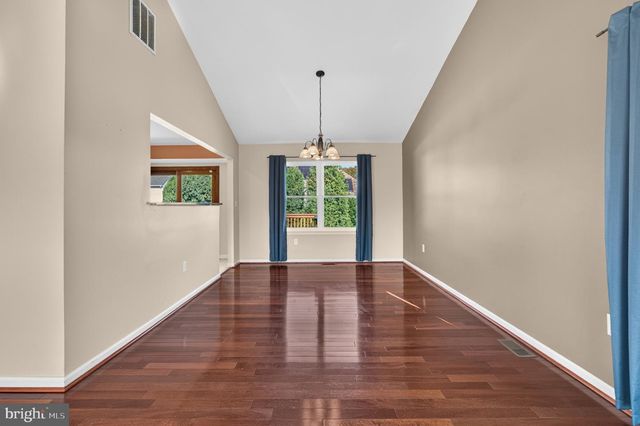 151 TRADEWINDS DR, Mount Royal, NJ 08061