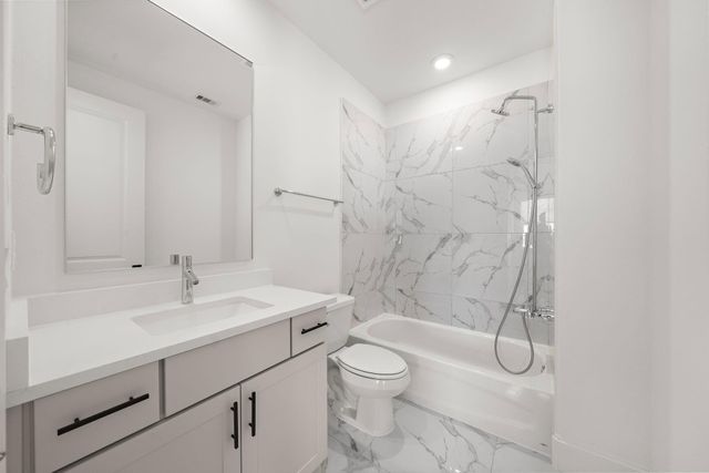 2722 Maxroy Street, Houston, TX 77007