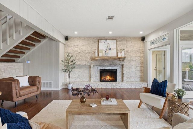 718 Bermuda ST, Lakeway, TX 78734