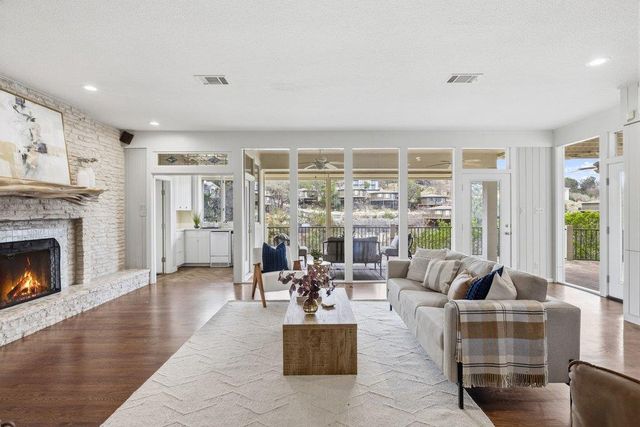 718 Bermuda ST, Lakeway, TX 78734