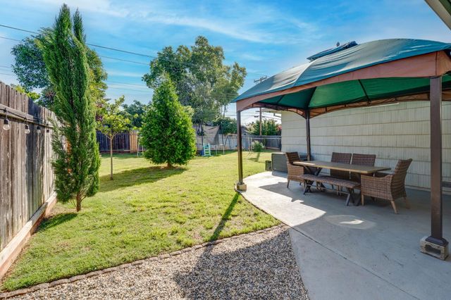 2545 Furmint Way, Rancho Cordova, CA 95670