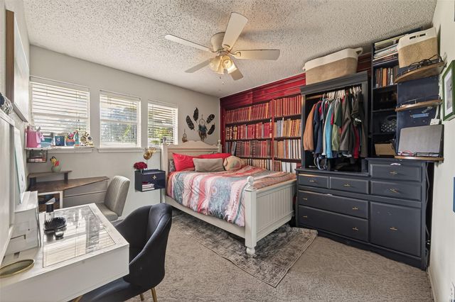 5703 Woodville Lane, Pearland, TX 77584